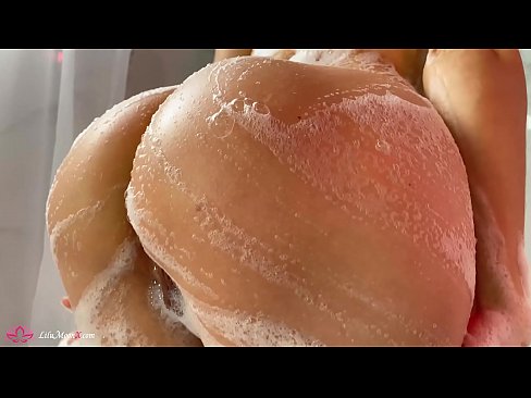 ❤️ UBrunette uphulula amaphambili ePussy ngeVibrator ukuya kwi-Intense Orgasm kwiShower Amanyala kumanyala xh.redgast4asset.ru
